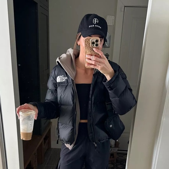 The North Face Black Puffer Jacket - Picture 3 of 13